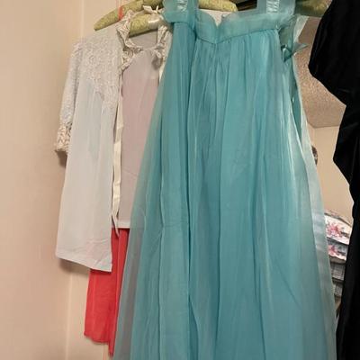 Sale Photo Thumbnail #96: Retro nightgown 