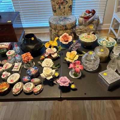 Sale Photo Thumbnail #42: Boehm porcelain