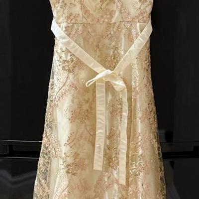 Lot 405: Arisbeth Small Formal Gown with Tiara Vones With Decorative Box