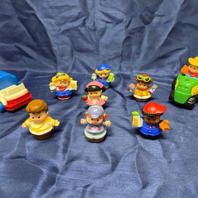 Lot 421: Charming Fisher-Price Little People Noah’s Ark playset including colorful plastic ark, Noah