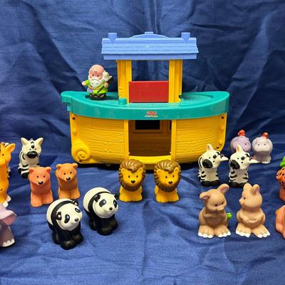 Lot 420: Fisher-Price Little People Noah’s Ark Playset with Animals – Complete Lot