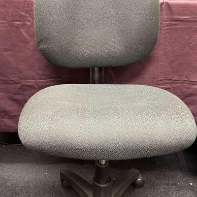 Lot 105:  Computer Chair