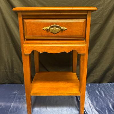 Lot 527: Vintage Wooden Nightstand / End Table – 16” × 26”