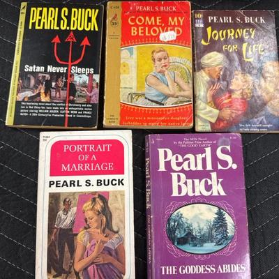 Lot 236: Vintage Pearl S. Buck Paperback Collection 