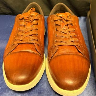 Lot 512: Newish Hawkins Cognac Leather Sneakers – Men’s Size 11M