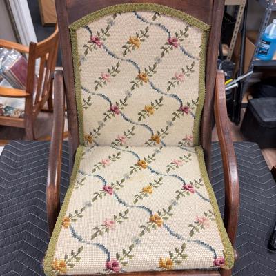 Lot 248:Victorian Sewing/ Slipper Chair .with Hand Worked Needlepoint Upholstery 
