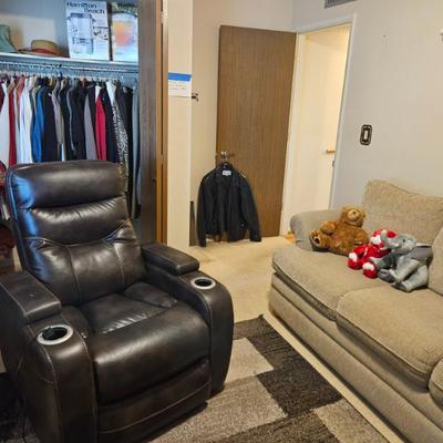 Sale Photo Thumbnail #333