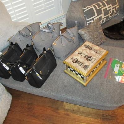Sale Photo Thumbnail #117