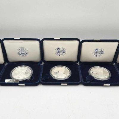 110 • (5) 1ozt ..999 fine silver american eagle coins