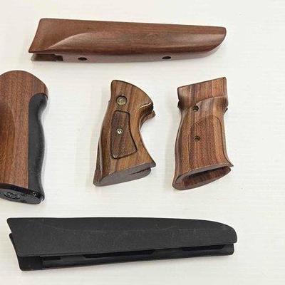 1806 • (5) stocks & wooden gun grips