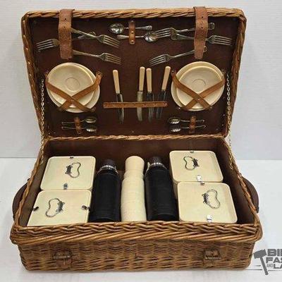 1904 • wicker picnic basket with contents