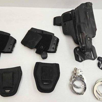1860 • handcuffs & gun holsters