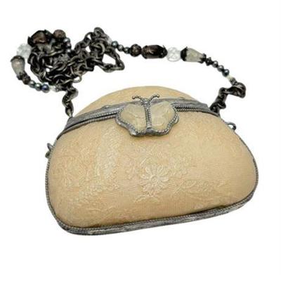 Lot 100-017   
Evangelista Style Pressed Resin Purse with Black Pearl Chain
