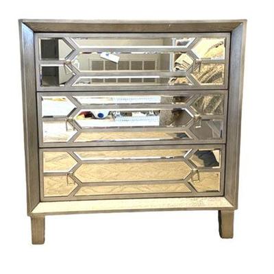 Lot 019   
Mirrored and Silver Washed Chest of Drawers, Contemporary