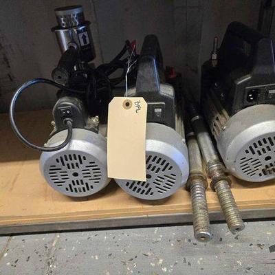 5136 • (3) vacuum pumps