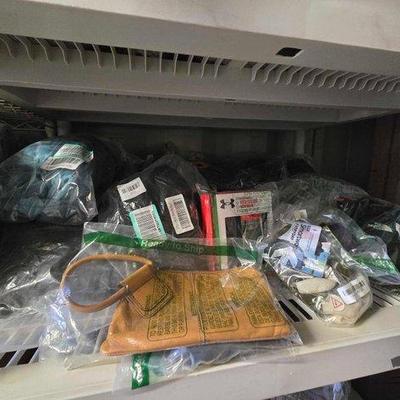 4086 • new!!! purse wallet, gloves, boxer briefs, bra & more