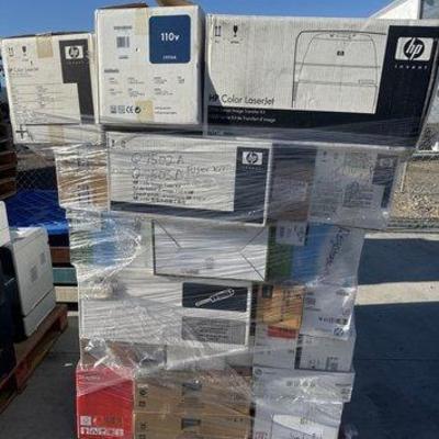 2916 • pallet of printer toner cartridges