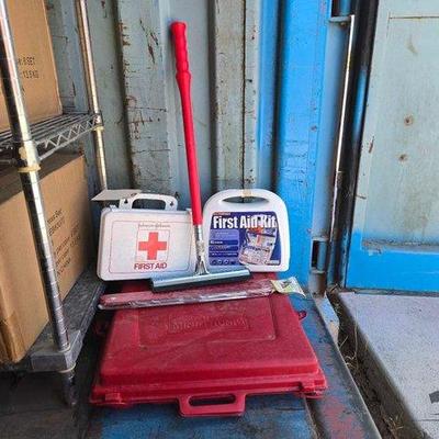 3544 • first aid kits, triangle reflecting & window squeegee
