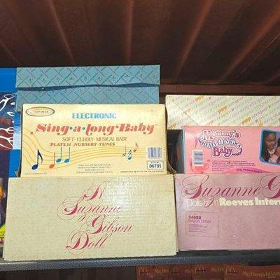 6036 • (10) dolls & accessories