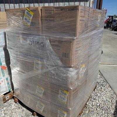 92522 • pallet of vinyl:nitrile gloves