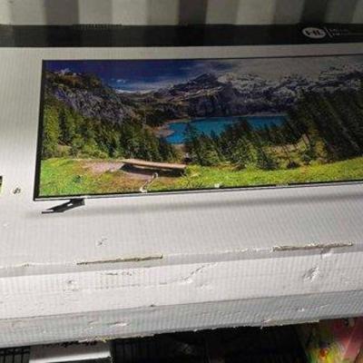 5066 • new!!! hitachi 43” led tv