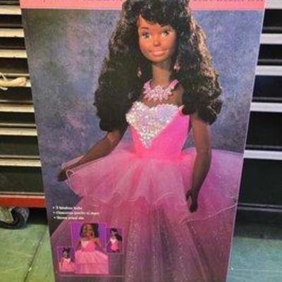 6010 • my size barbie box