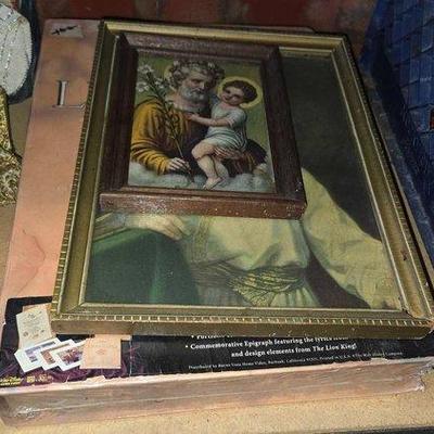 6060 • (2) framed pictures & lion king deluxe edition video cassette