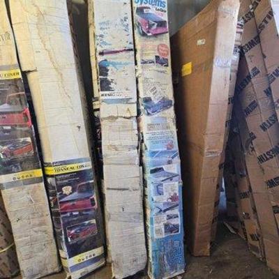 4578 • (5) boxes of tonneau covers
