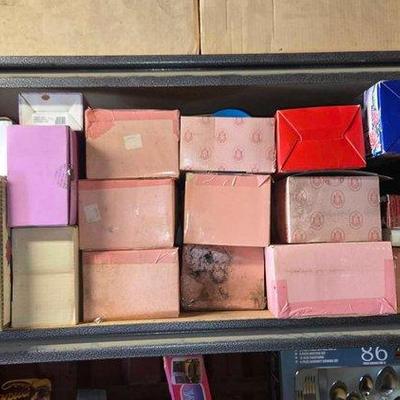 6050 • (23) porcelain dolls