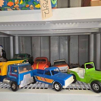 7544 • toy vehicles