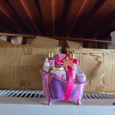 6560 • new!!! bath set accessories