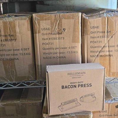 3540 • (3) boxes of grill press set