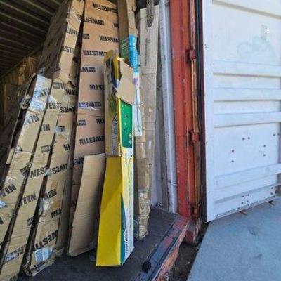 4584 • (3) boxes of side rails