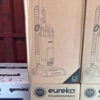 6602 • new!!! 4 eureka powespeed vacuums