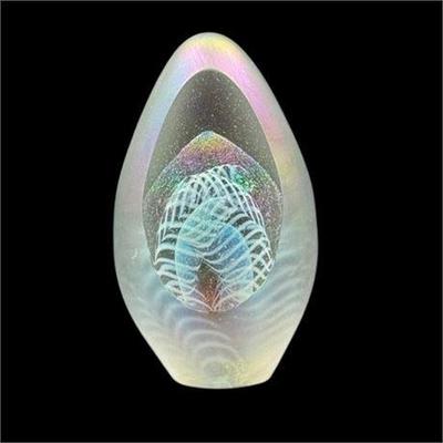 Lot 003 
Robert Eickholt Signed Studio Art Iridescent Glass Paper Weight, 1994