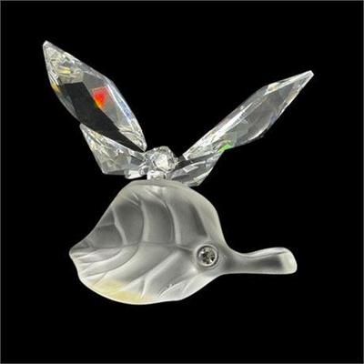 Lot 031   
Swarovski Crystal Butterfly On Leaf