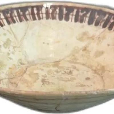 Antique Earthenware Bowl with Decorative Rim
