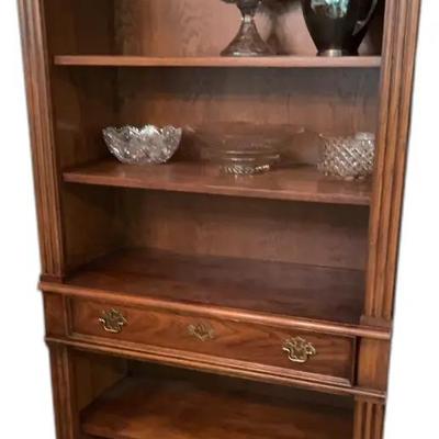 Sale Photo Thumbnail #71: Thomasville Wooden Bookshelf

