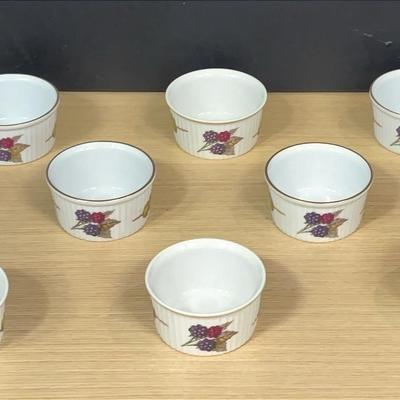 Royal Worcester Evesham Ramkins