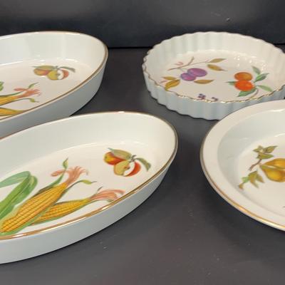 Royal Worcester Evesham Gold Oval and Circular Baking Dishes