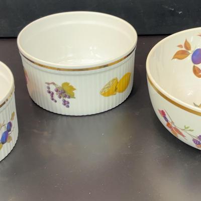 Royal Worcester Evesham Large Bowl and Soufflé Bowls