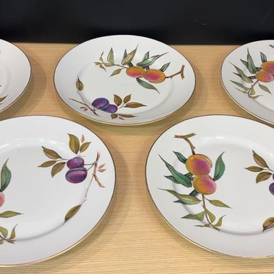 Royal Worcester Evesham Platters - Set #1