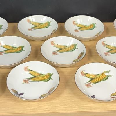 Royal Worcester Evesham Bowls