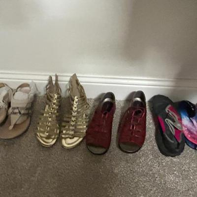 Sale Photo Thumbnail #537