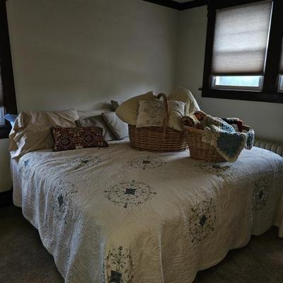 Sale Photo Thumbnail #199