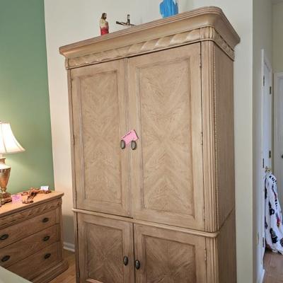Sale Photo Thumbnail #360
