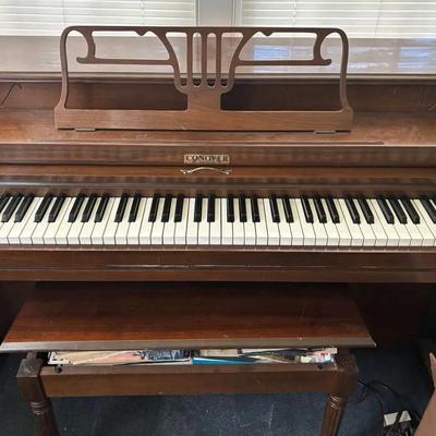 Conover Dyna-Sonic Spinet Piano with Bench