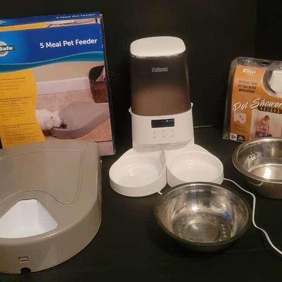 Automatic Pet Feeders & Accessories