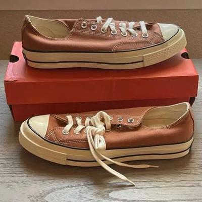 Converse Chuck Taylors NW SZ 9.5