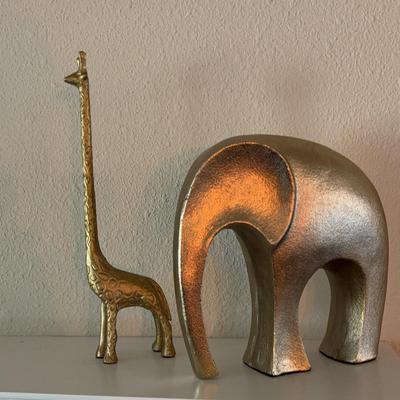 Elephant and Giraffe 